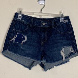 Guess- Dark Wash Distressed Denim Shorts size 27